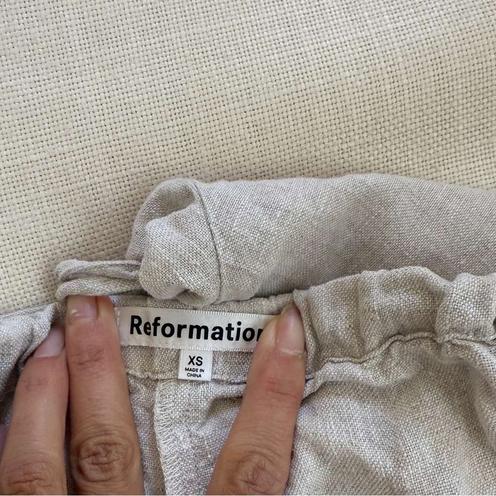 Reformation Oatmeal Linen Pants - Picture 5 of 14